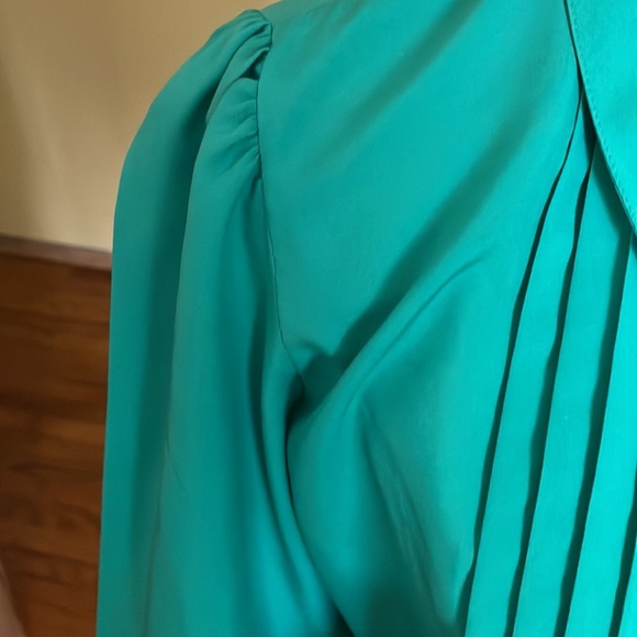 Vintage Pleated Button Down Blouse W/ Princess Sleeves - Picture 3 of 4